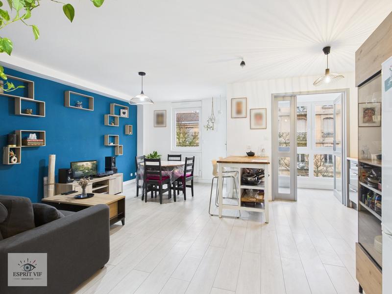 Appartement - 65 m² - 3 pièces