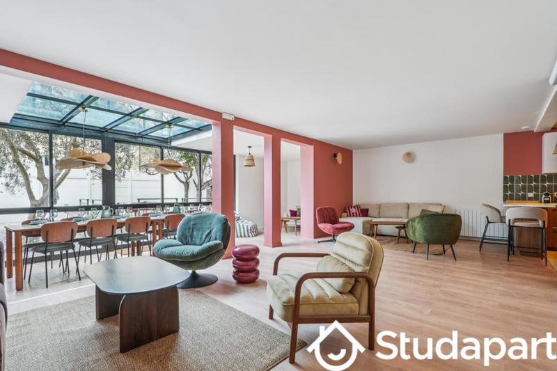 Chambre - 10 m² - 1 pièce