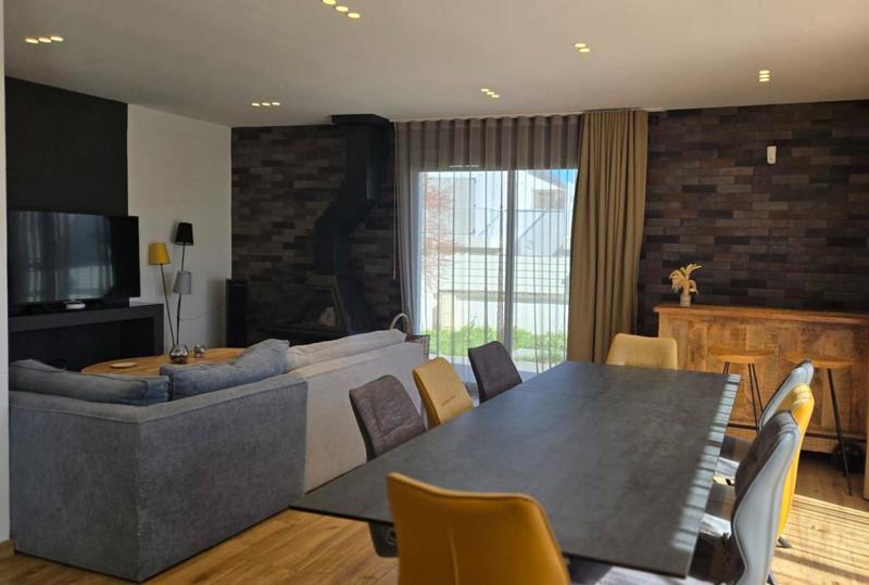 Maison - 106 m² - 5 pièces