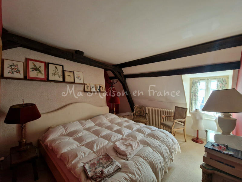 Maison - 395 m² - 12 pièces