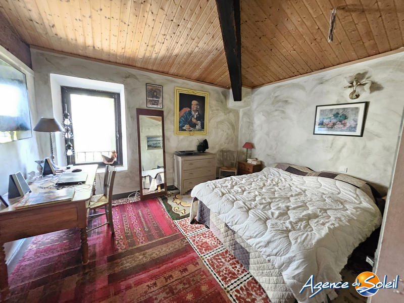 Château - 185 m² - 8 pièces