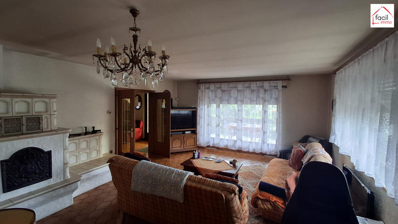 Maison - 250 m² - 9 pièces