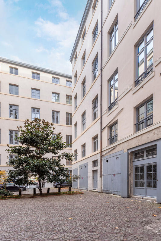 Appartement - 61 m² - 2 pièces