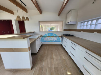 Maison - 136 m² - 7 pièces