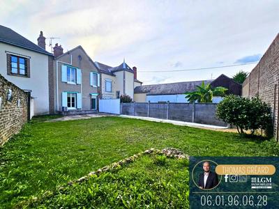 Maison - 95 m² - 4 pièces