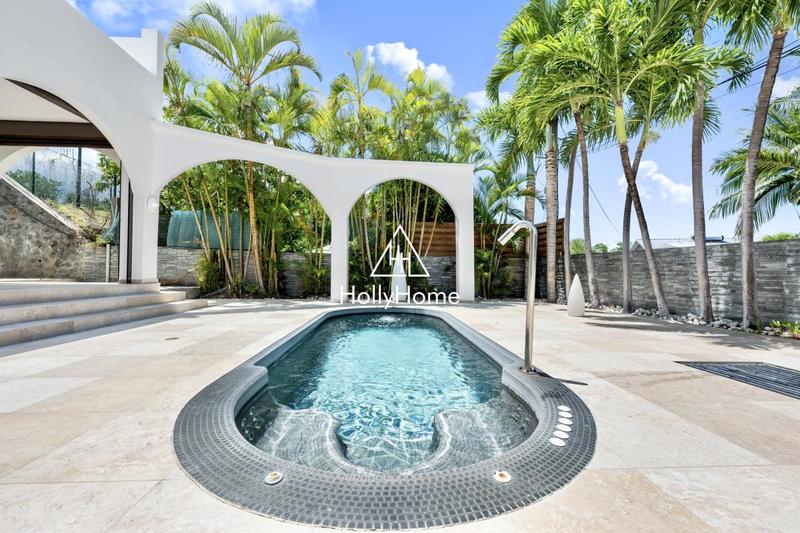 Maison ancienne - 265 m² - 5 pièces