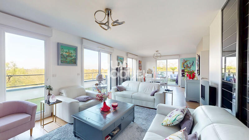 Appartement - 128 m² - 5 pièces