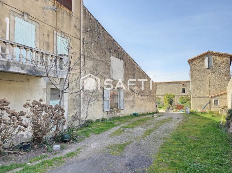 Maison - 700 m² - 14 pièces