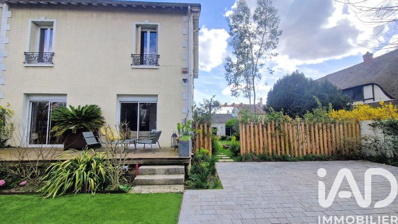 Maison - 155 m² - 10 pièces