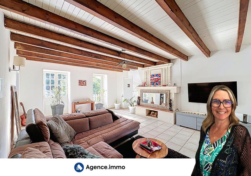 Maison - 234 m² - 8 pièces