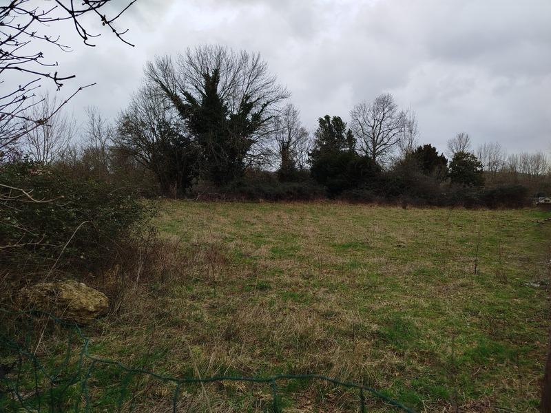 Terrain constructible - 999 m²