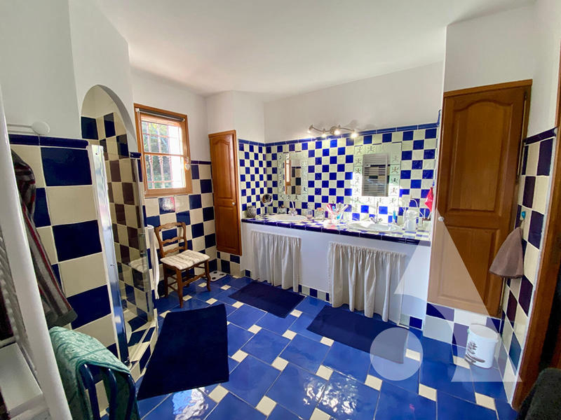 Maison - 161 m² - 6 pièces