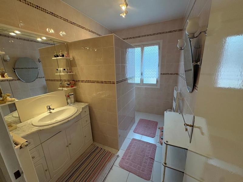 Maison - 190 m² - 6 pièces