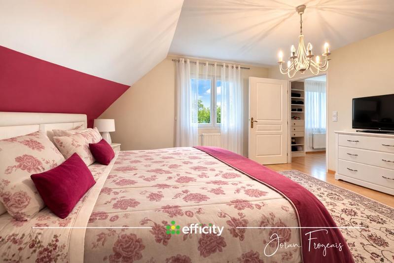 Maison - 165 m² - 7 pièces