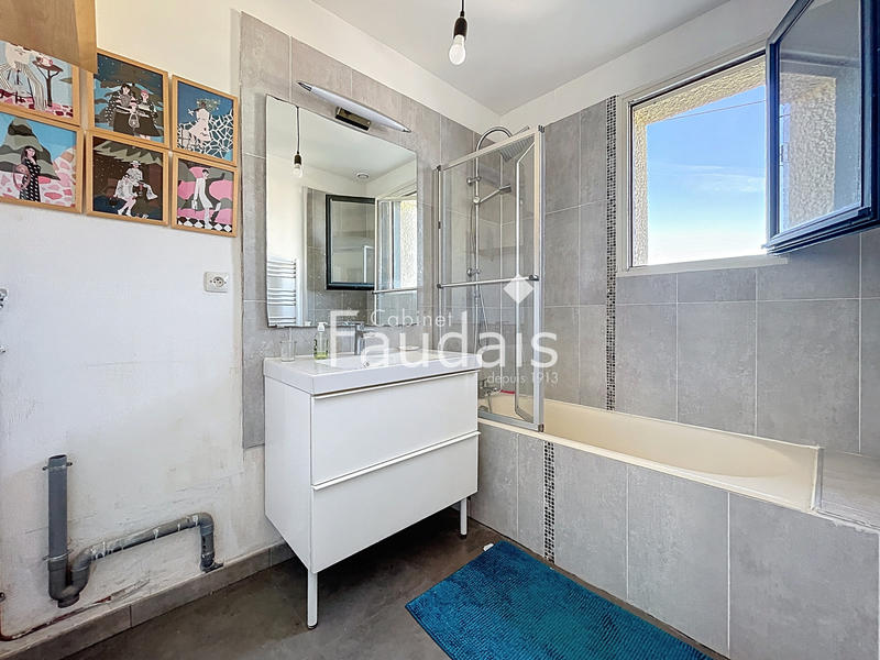 Maison - 120 m² - 7 pièces