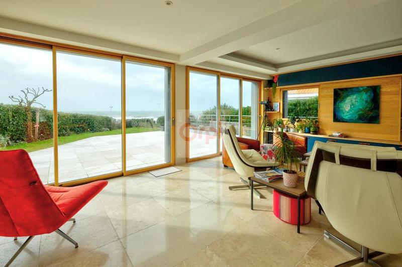 Maison d'architecte - 281 m² - 9 pièces