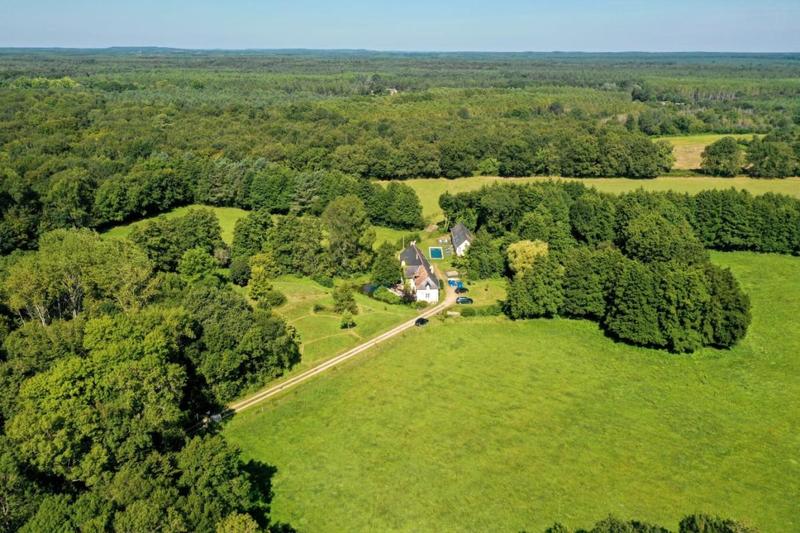 Moulin - 401 m² - 12 pièces