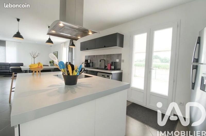 Maison - 150 m² - 5 pièces