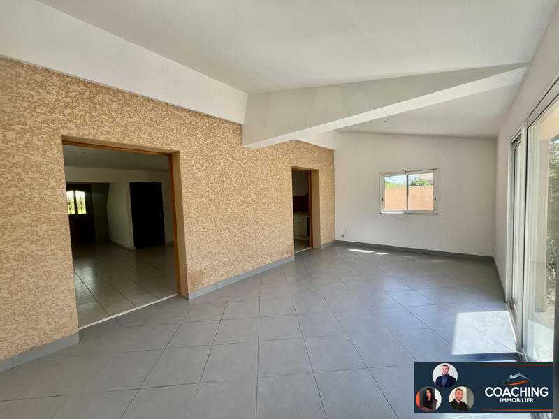 Maison - 182 m² - 10 pièces