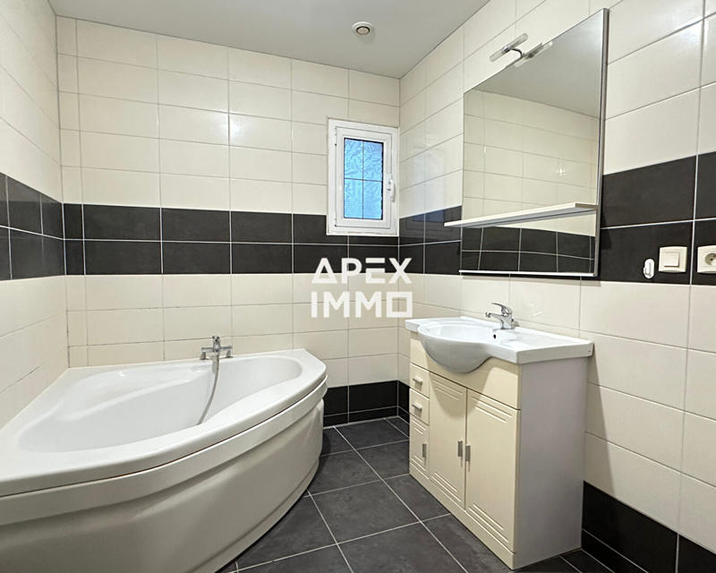 Maison - 132 m² - 4 pièces