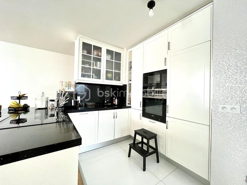 Appartement - 76 m² - 4 pièces