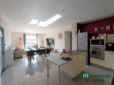 Appartement - 107 m² - 4 pièces