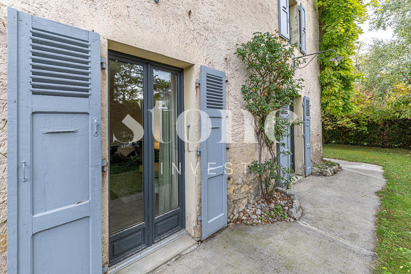 Appartement - 172 m² - 6 pièces