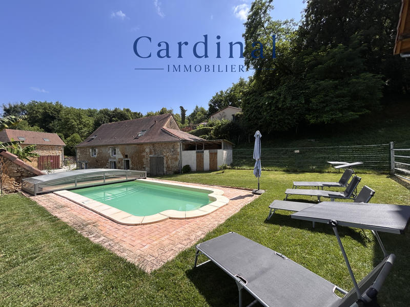 Maison - 450 m² - 11 pièces