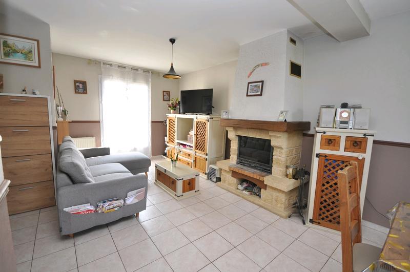Maison - 99 m² - 6 pièces