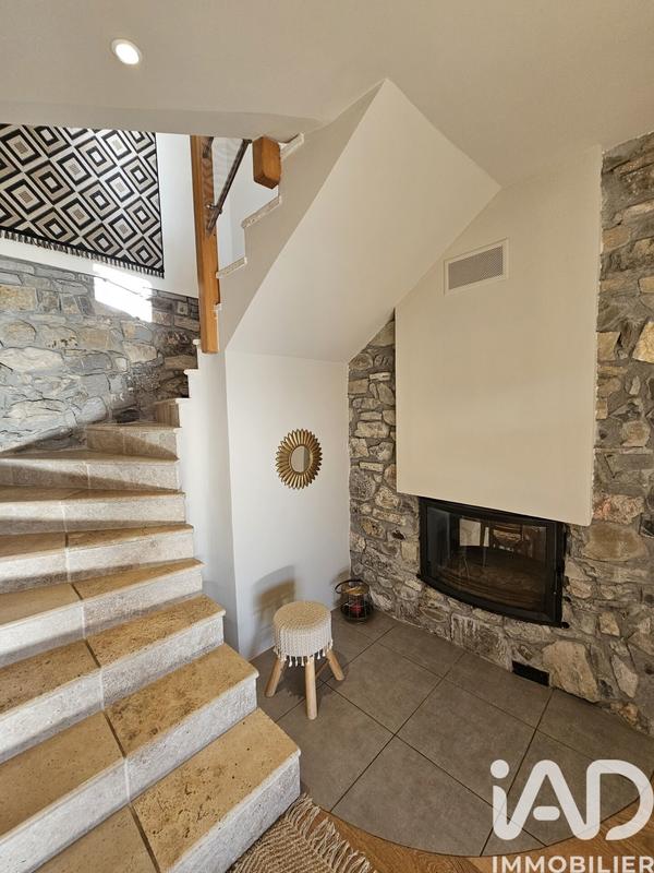 Châlet - 375 m² - 10 pièces