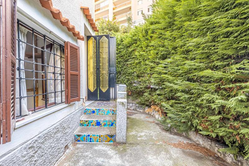 Villa - 80 m² - 6 pièces