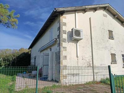 Maison en pierre - 109 m² - 5 pièces