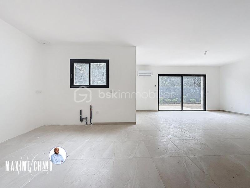 Maison - 102 m² - 4 pièces