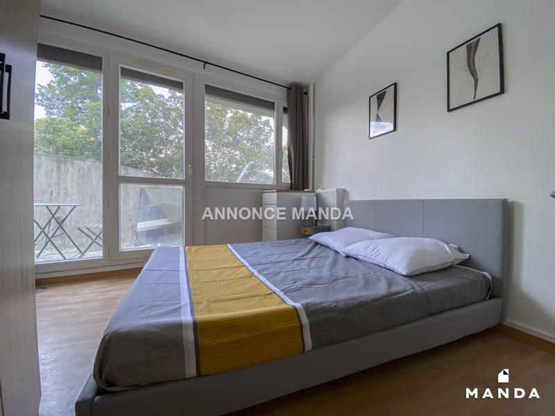 Chambre - 10 m² - 5 pièces