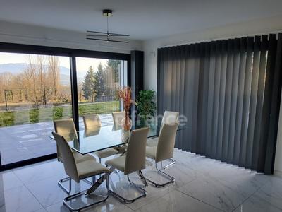 Maison - 165 m² - 5 pièces