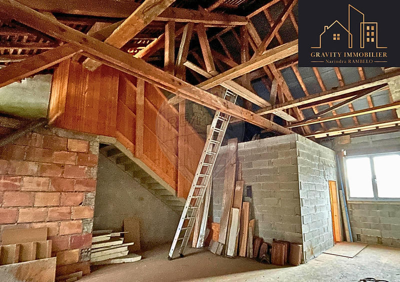 Appartement - 129 m² - 7 pièces