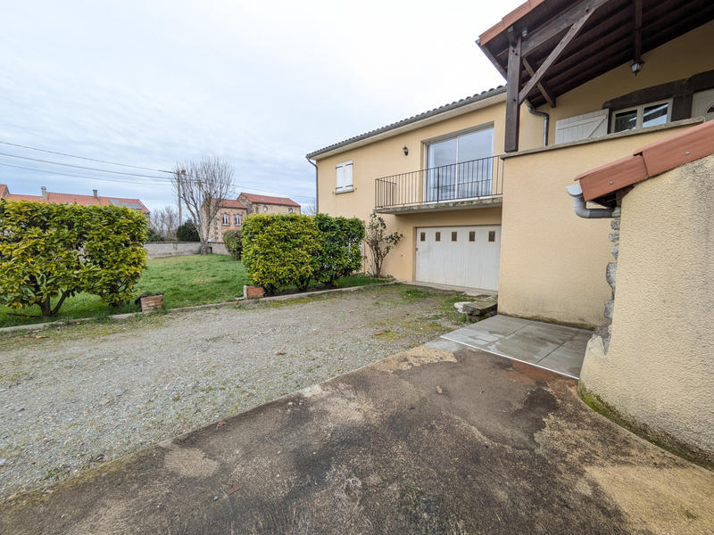 Maison - 99 m² - 7 pièces