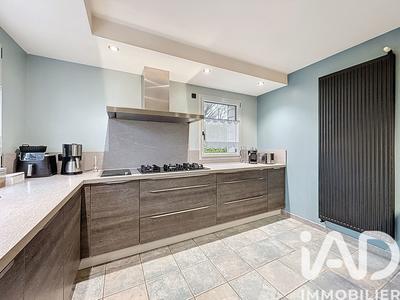 Maison - 200 m² - 7 pièces