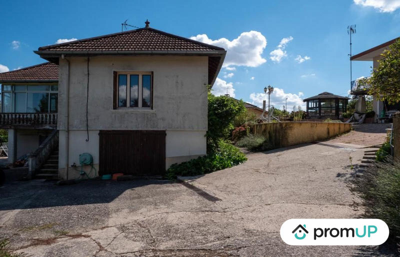 Maison - 190 m² - 9 pièces