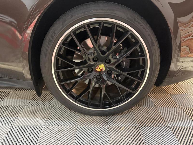 Porsche Panamera 462 cv