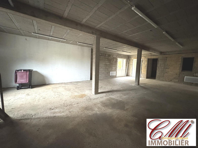 Local d'activités - 250 m²