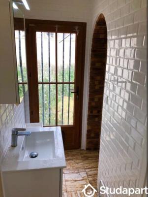 Chambre - 12 m² - 1 pièce