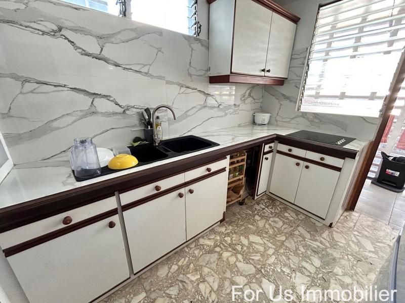 Appartement - 93 m² - 4 pièces