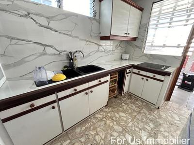 Appartement - 93 m² - 4 pièces