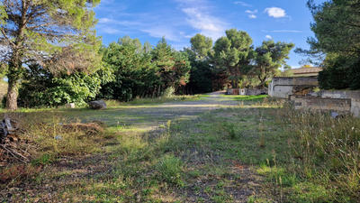 Terrain constructible - 4 250 m²