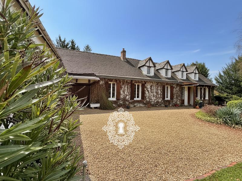 Maison - 205 m² - 5 pièces