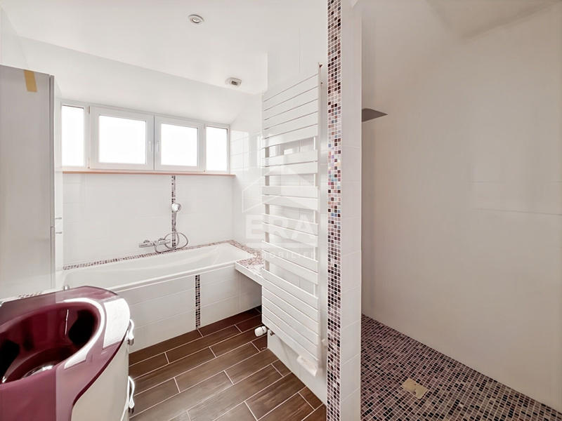 Maison - 143 m² - 5 pièces