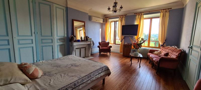 Maison - 279 m² - 6 pièces