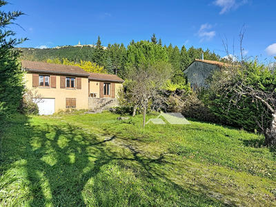 Maison - 85 m² - 3 pièces