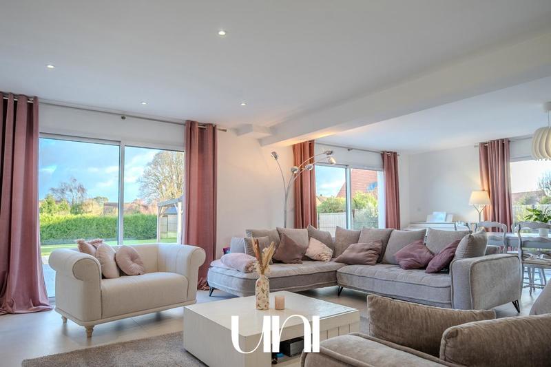 Maison - 325 m² - 7 pièces